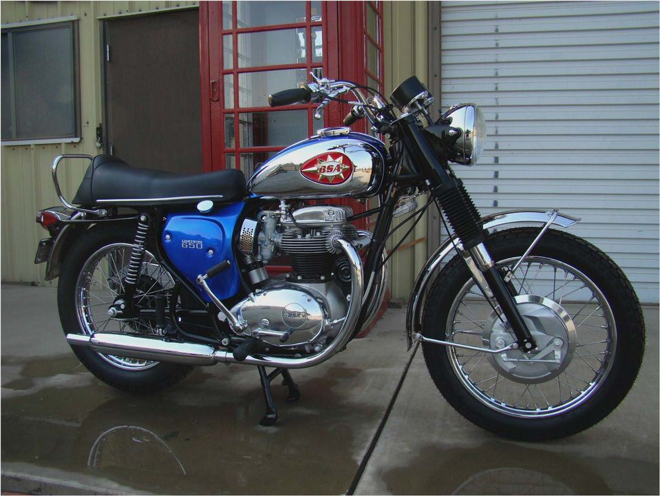 BSA A 65 Lightning
