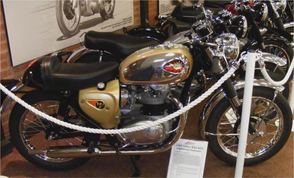 BSA A 65 Lightning