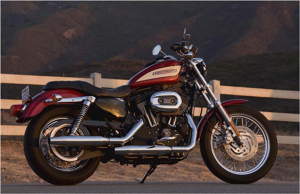 Harley-Davidson XL1200R Sportster Roadster