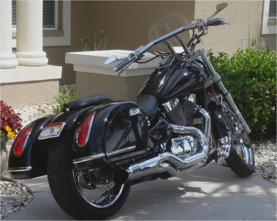 Suzuki VL 1500 LC
