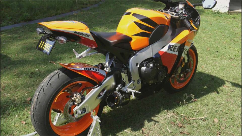 Honda CBR 1000 RR Casey Stoner Replica Honda CBR 1000 RR Casey Stoner Replica