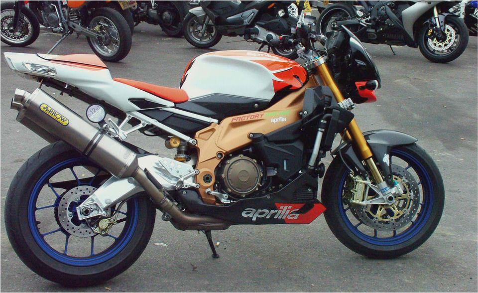 Aprilia Tuono 1000 R