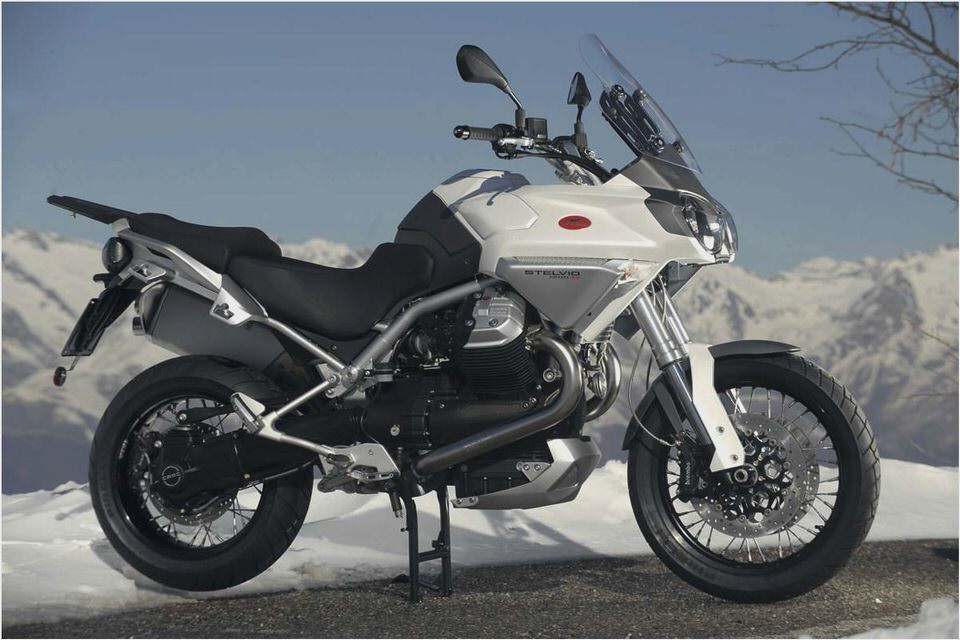 Moto Guzzi Stelvio 1200 4V Moto Guzzi Stelvio 1200 4V