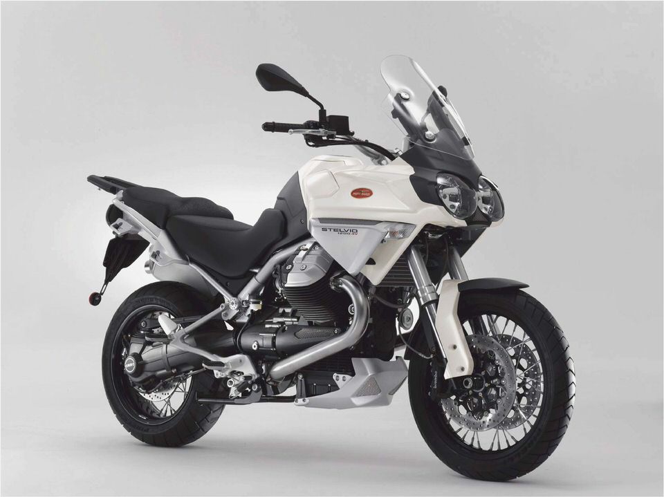 Moto Guzzi Stelvio 1200 4V Moto Guzzi Stelvio 1200 4V