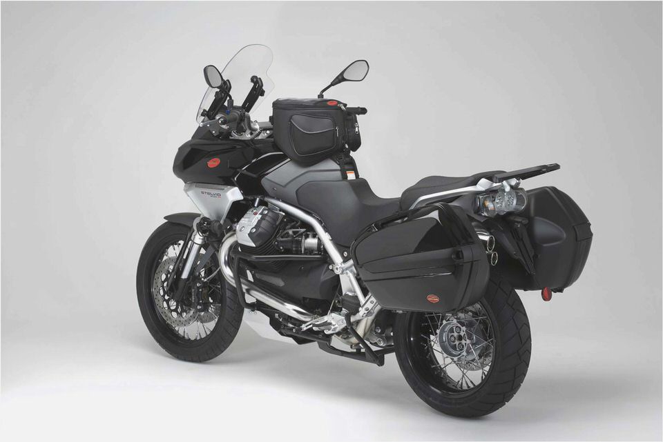 Moto Guzzi Stelvio 1200 4V Moto Guzzi Stelvio 1200 4V