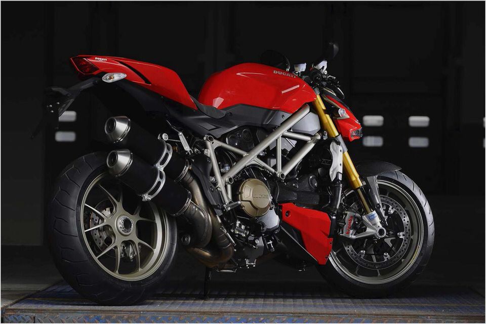 Ducati Streetfighter S