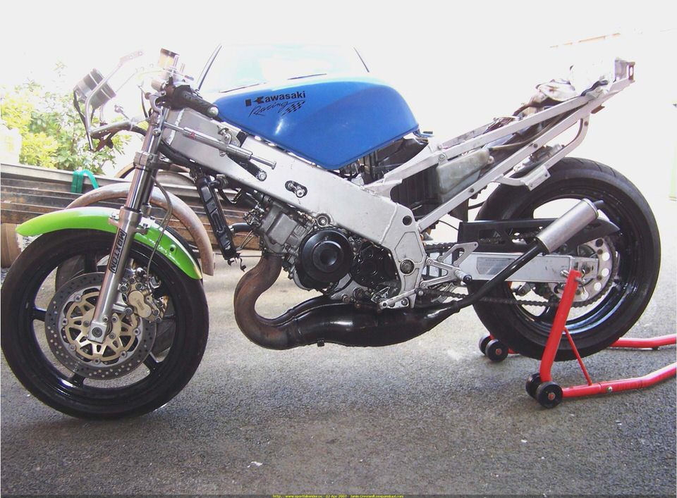 Kawasaki KR 1 S Kawasaki KR 1 S