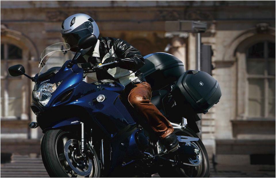 Suzuki GSX 1250FA