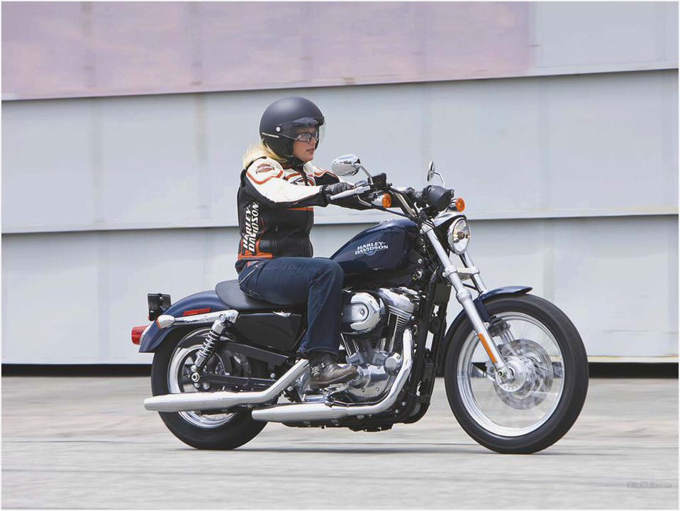 Harley-Davidson XL883L Sportster Low Harley-Davidson XL883L Sportster Low