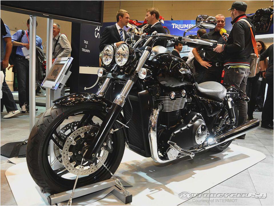 Triumph Thunderbird Storm Triumph Thunderbird Storm