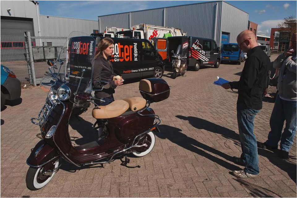 Vespa LX 150 Touring