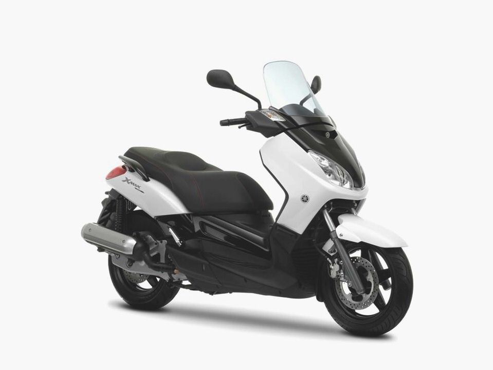 Yamaha X-MAX 125