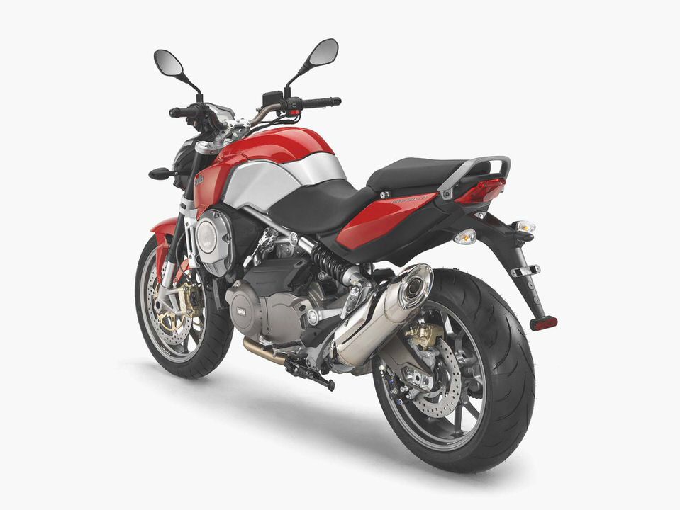 Aprilia Mana 850