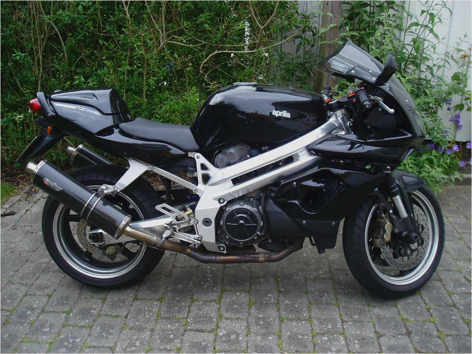 Aprilia SL 1000 Falco Aprilia SL 1000 Falco