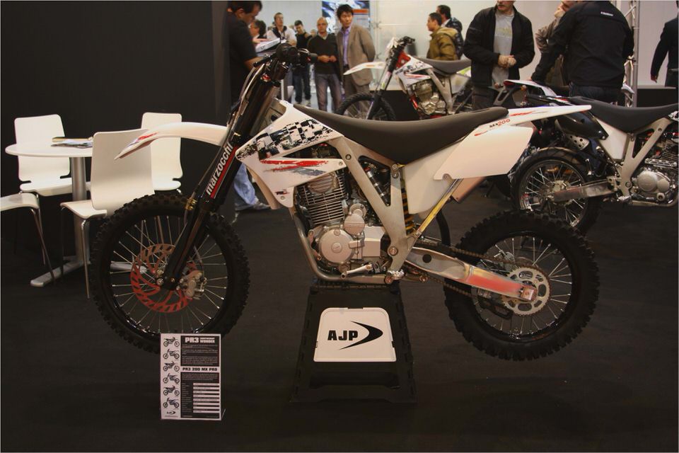 AJP PR4 200 Supermoto