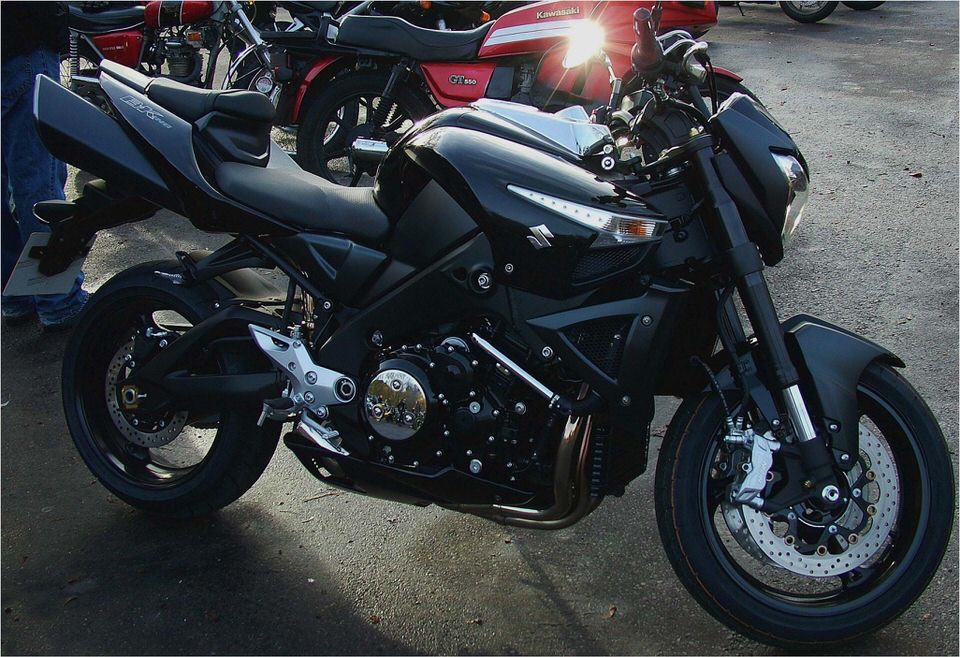 Suzuki B-King