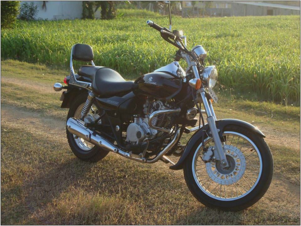 Bajaj Avenger DTS-i Bajaj Avenger DTS-i