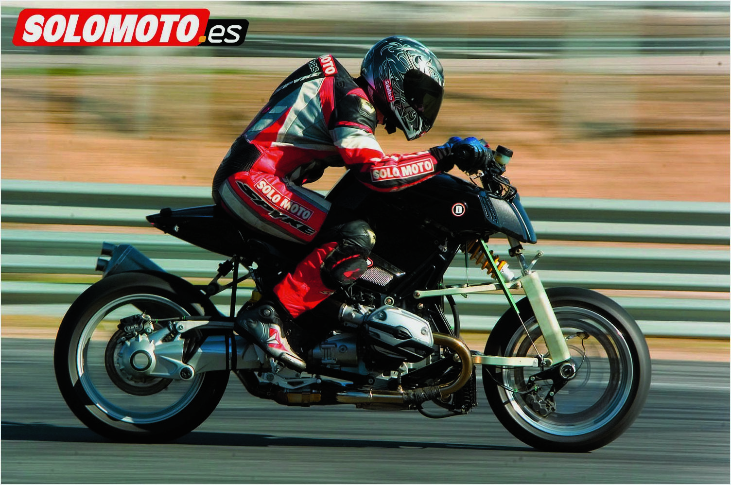 BMW D1200R
