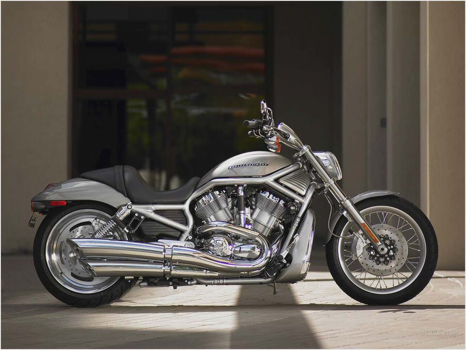 Harley-Davidson VRSCAW V-Rod