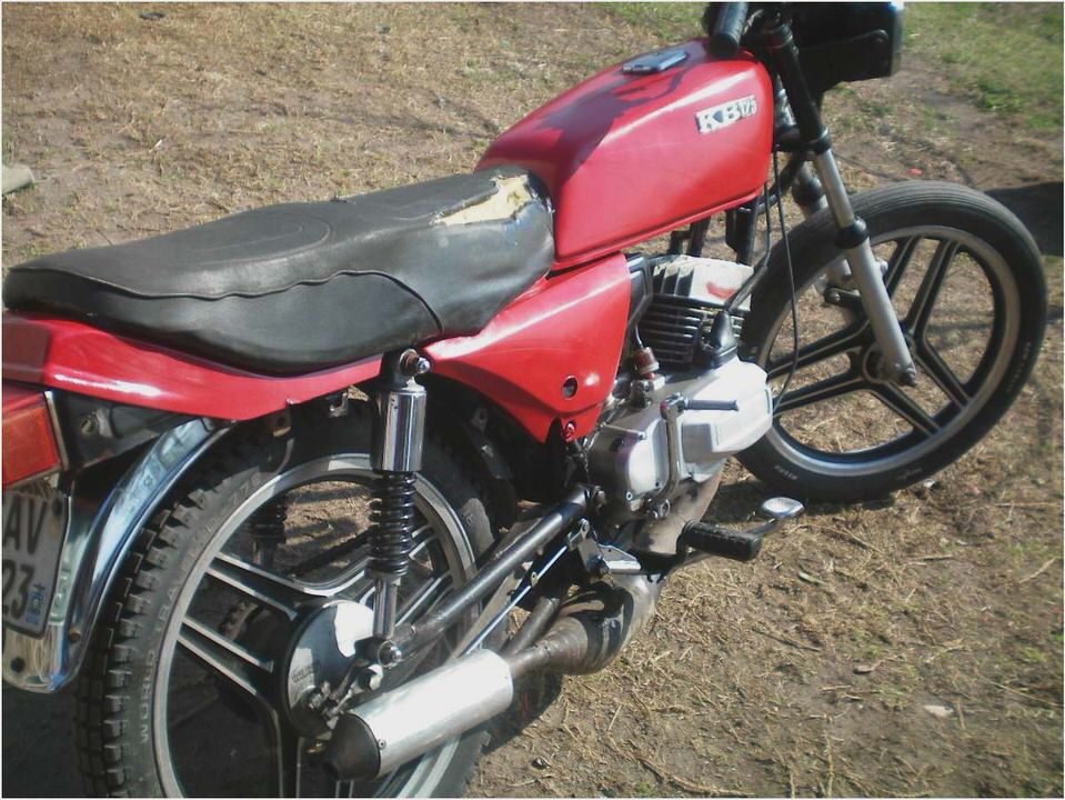 Bajaj KB 125