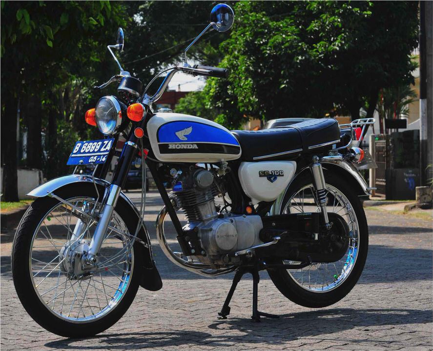 Honda CB 100 Honda CB 100