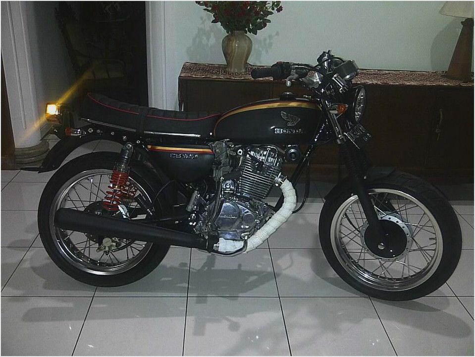 Honda CB 100