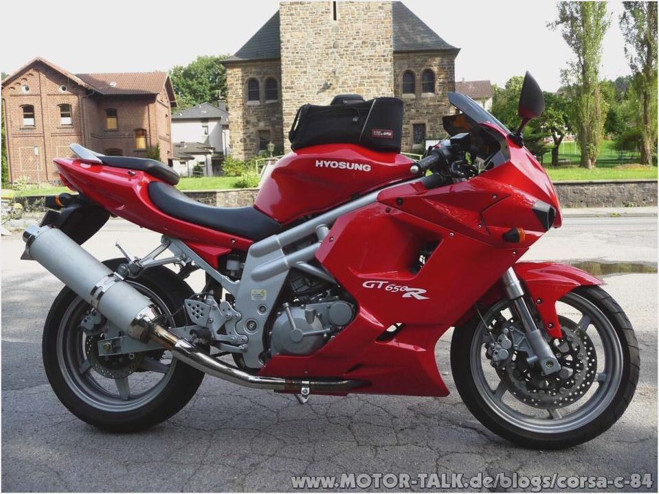Hyosung Comet GT650 X Hyosung Comet GT650 X