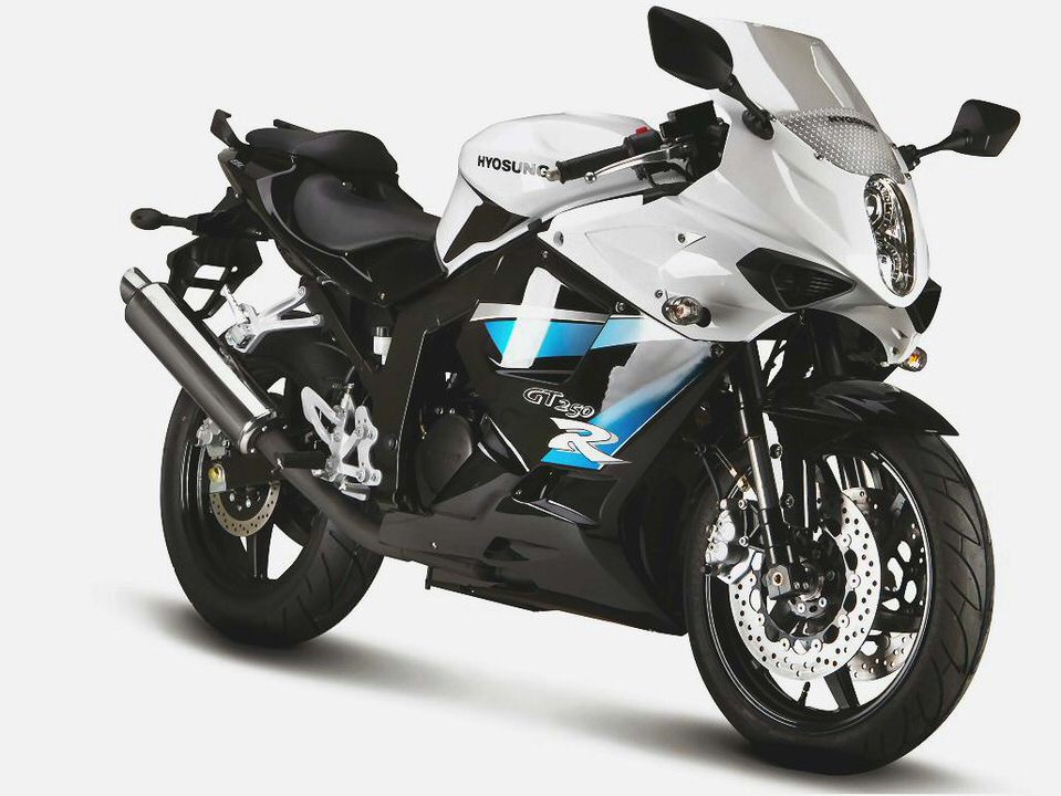 Hyosung Comet GT650 R Hyosung Comet GT650 R