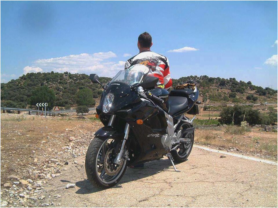 Hyosung Comet GT650 R Hyosung Comet GT650 R