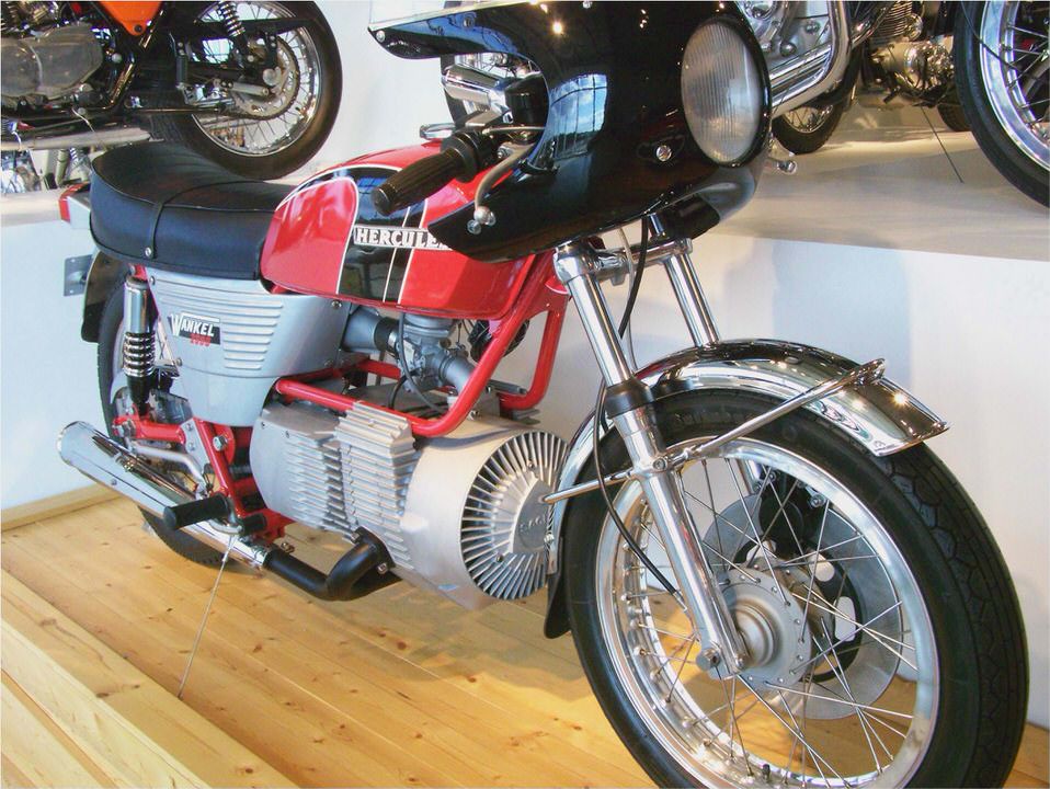 Kawasaki Square Four 2 Stroke Prototype