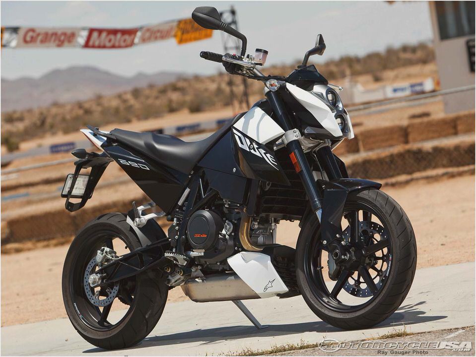 KTM 690 Duke