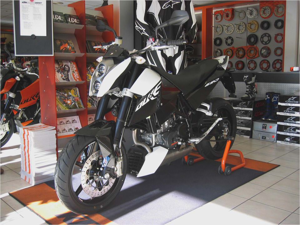 KTM 690 Duke