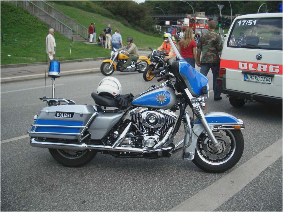 Harley-Davidson FLP 1200 Electra Glide Police