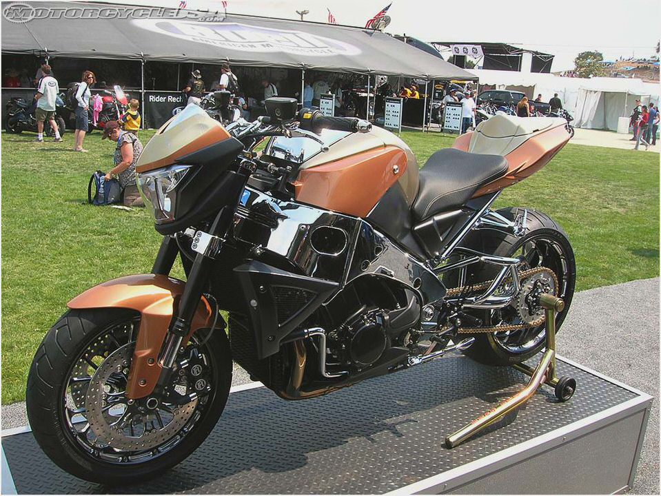 Suzuki B-King Base Suzuki B-King Base