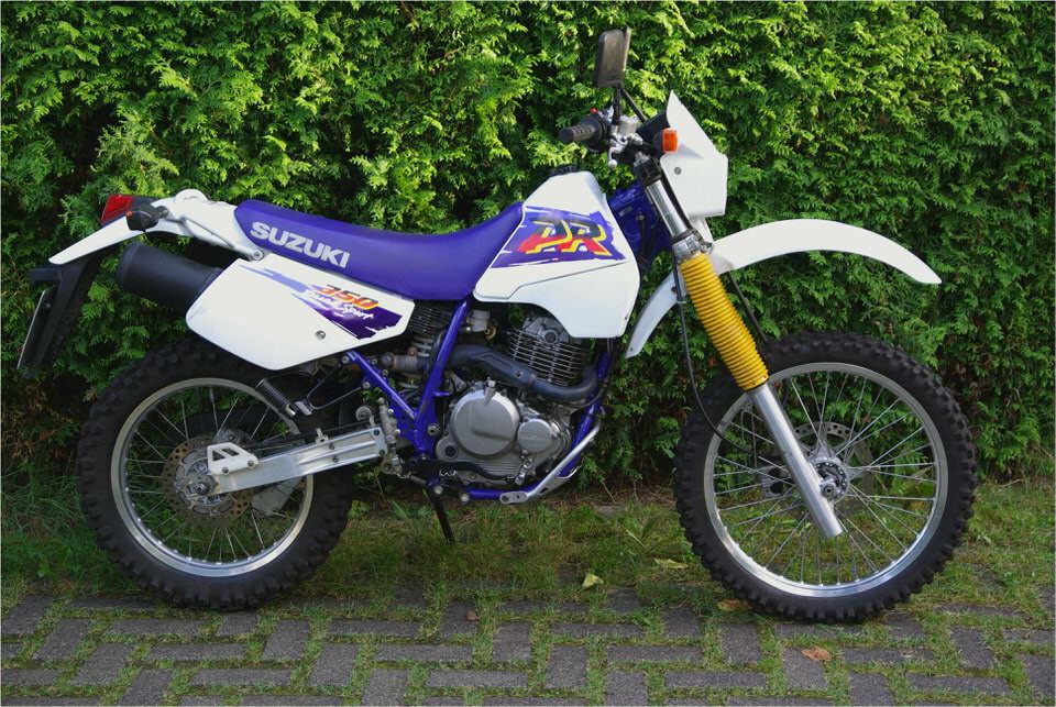 Suzuki DR 350