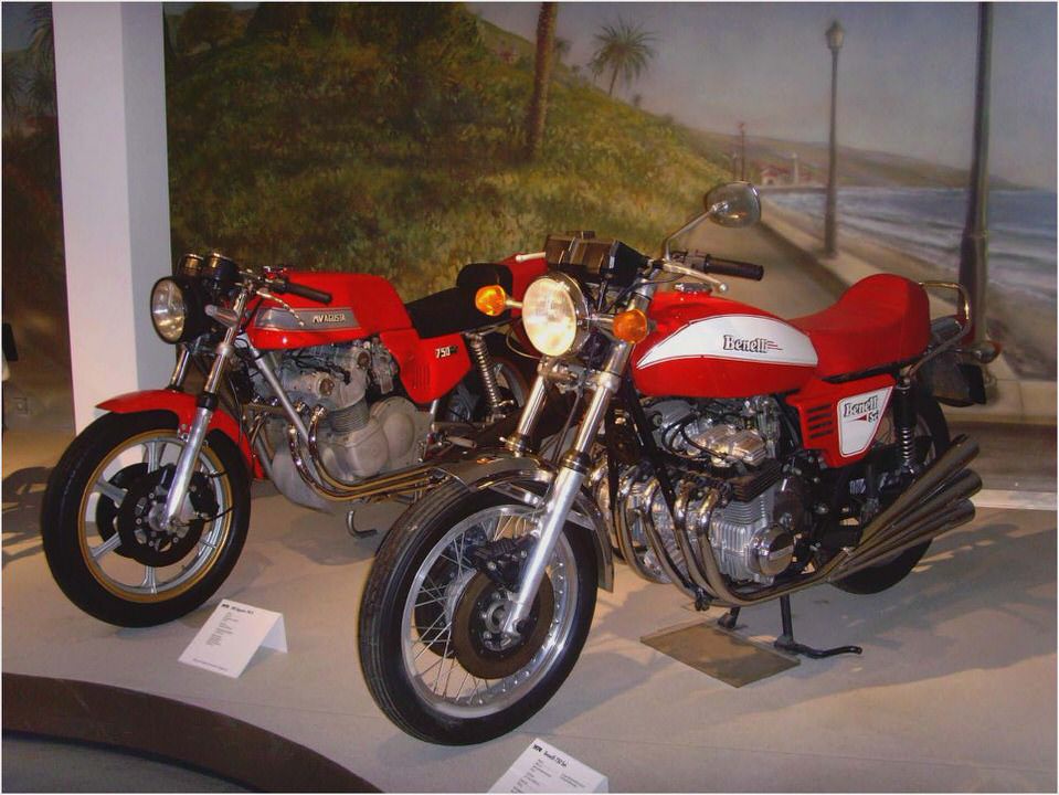 MV Agusta 800 S America