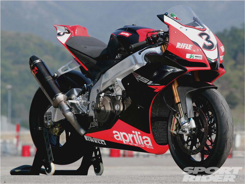 Aprilia RSV 4 Max Biaggi Replica