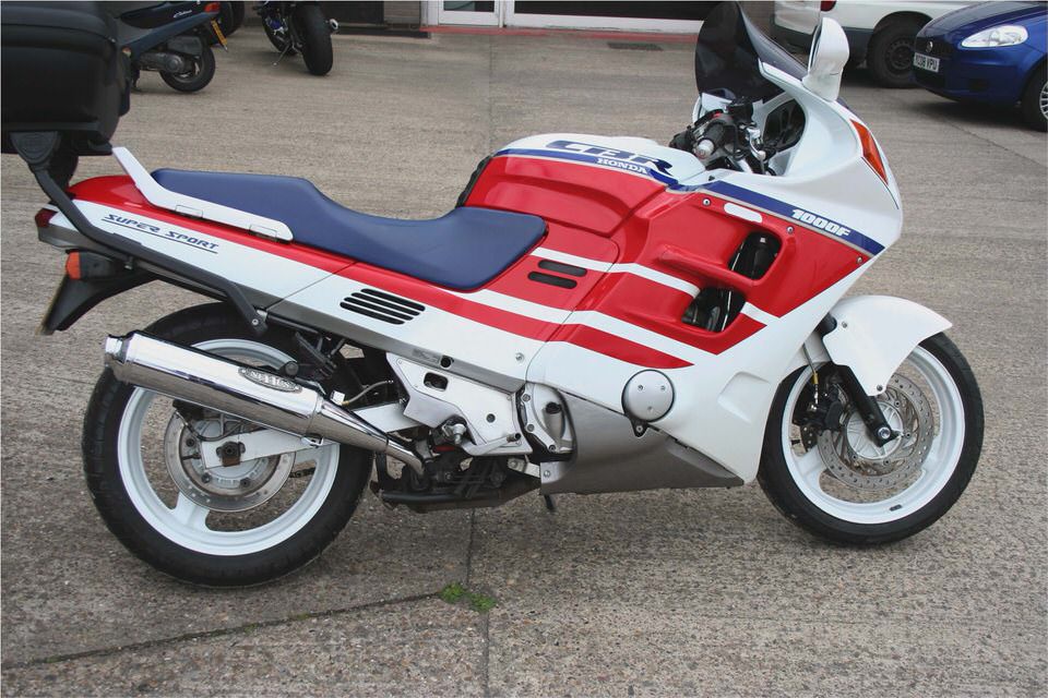 Honda CBR 1000 F