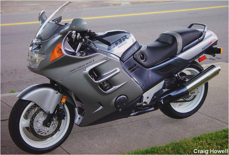 Honda CBR 1000 F