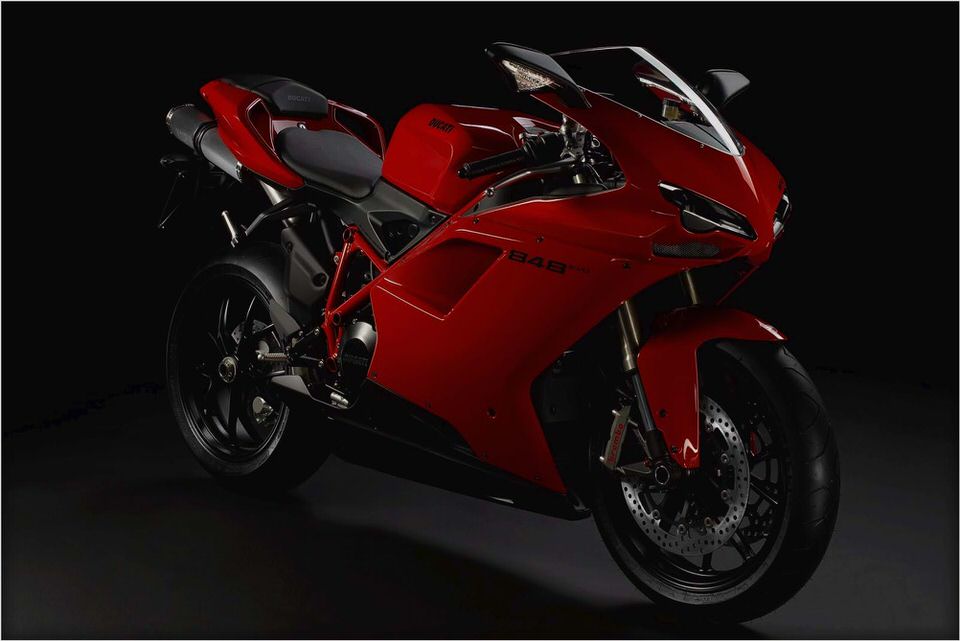 Ducati 848