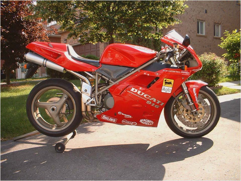 Ducati 916 Strada