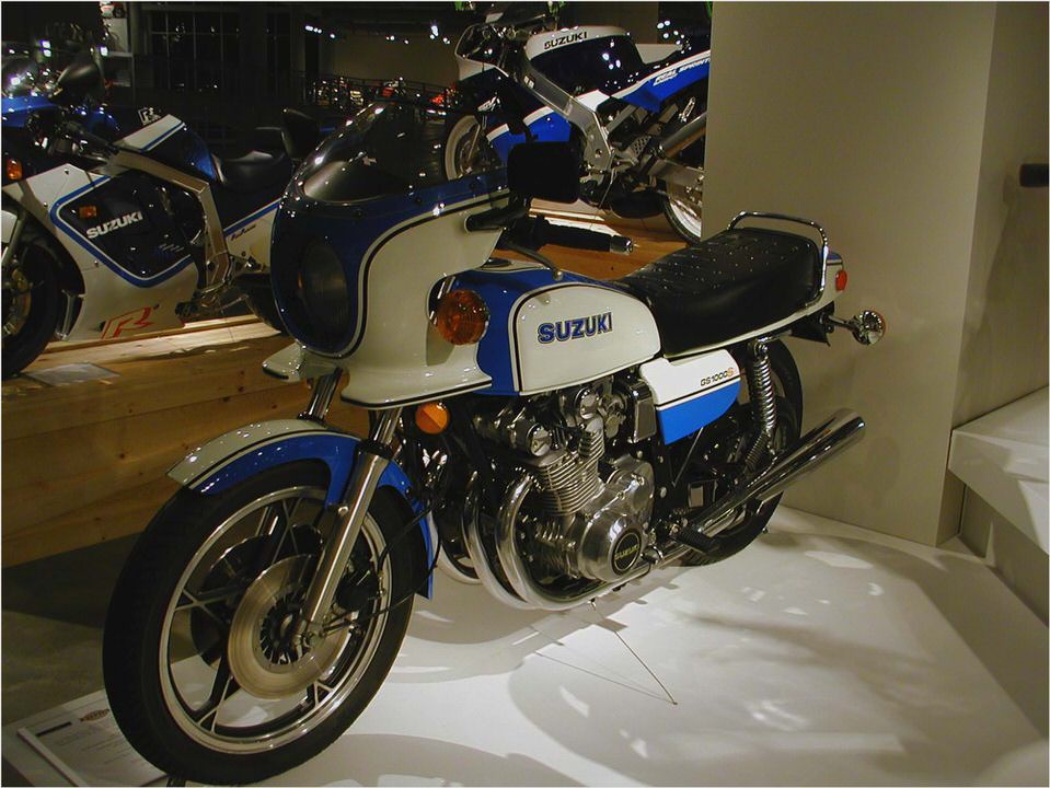 Suzuki Colleda CO Suzuki Colleda CO