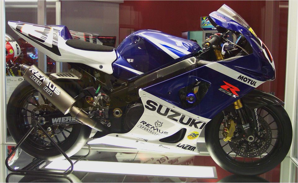 Suzuki GSX 750