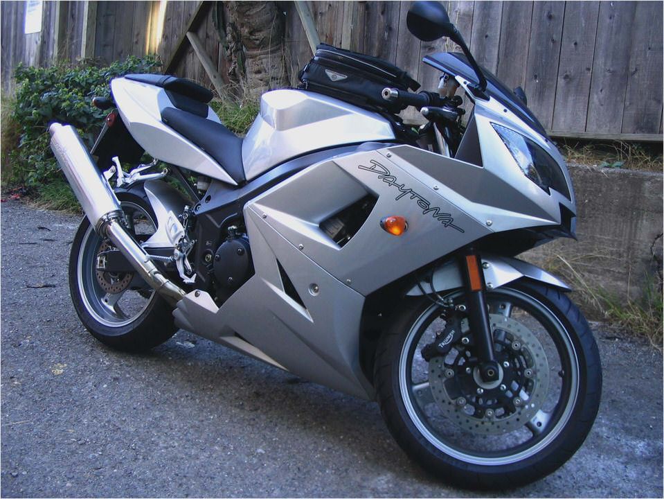 Triumph Daytona 600