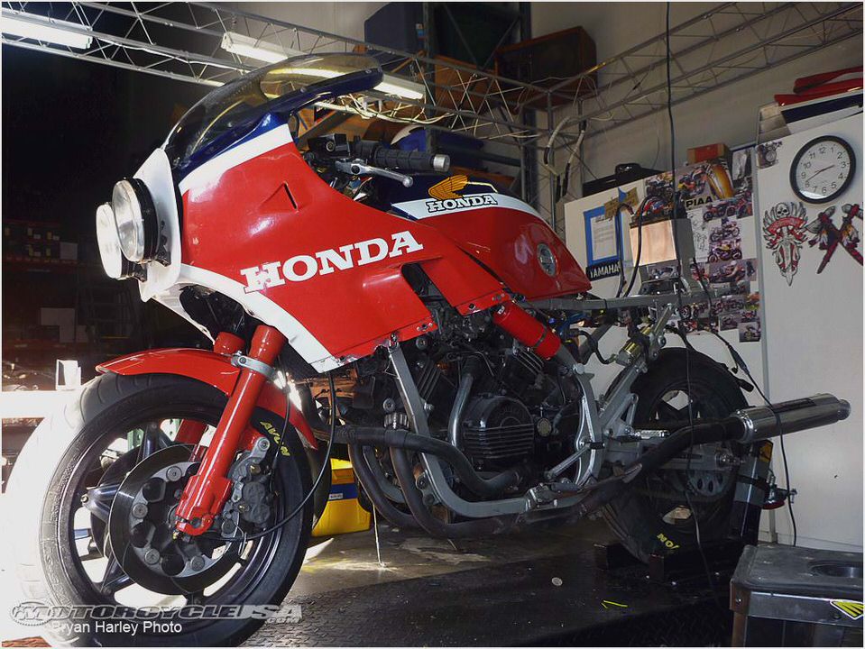 Honda VF 1000 R Honda VF 1000 R