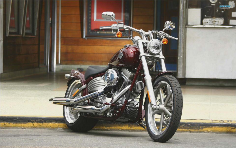 Harley-Davidson FXCW Rocker Classic