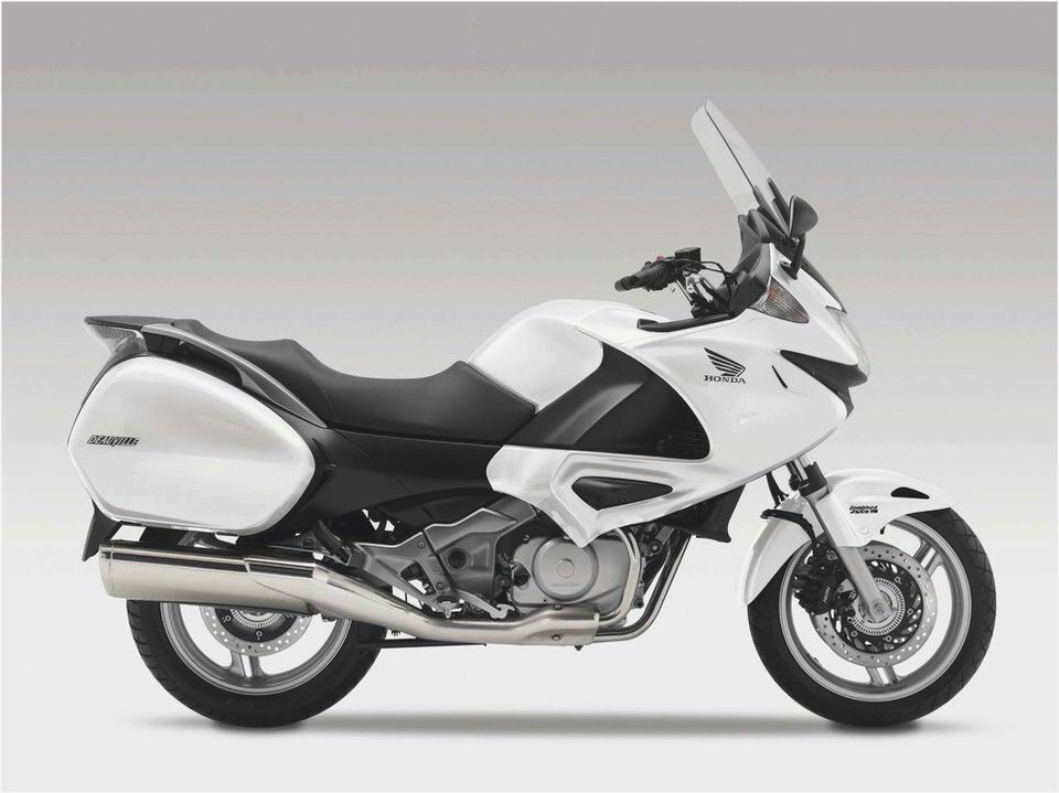 Honda Deauville 700 C-ABS Honda Deauville 700 C-ABS