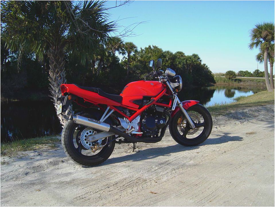 Suzuki GSF 400 Suzuki GSF 400