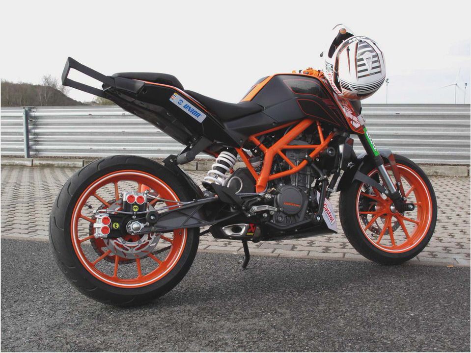 KTM 125 Duke KTM 125 Duke