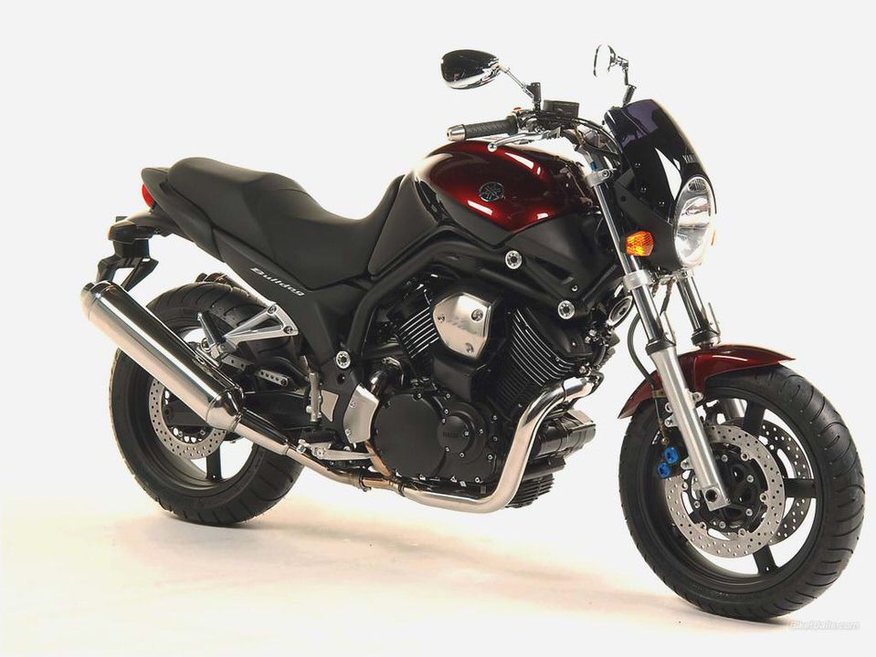 Yamaha BT 1100 Yamaha BT 1100